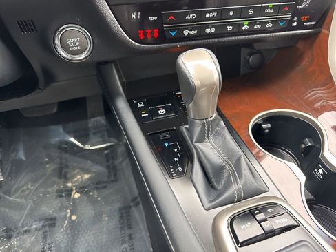 Used 2018 Lexus RX 350 AWD w/ Premium Package image 18