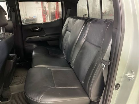 Used 2023 Toyota Tacoma TRD Sport image 23