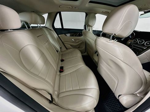 Certified 2022 Mercedes-Benz GLC 300 image 27