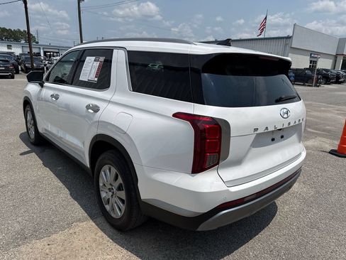 Used 2025 Hyundai Palisade SEL FWD image 6
