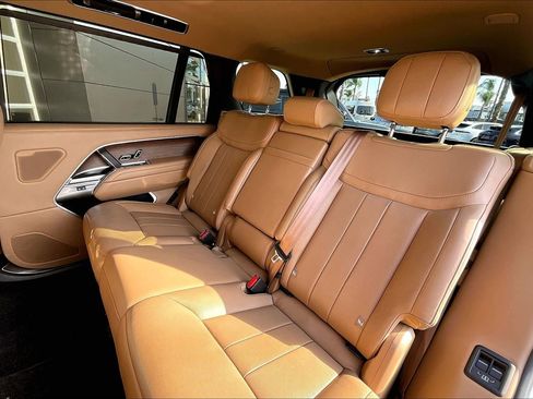 Certified 2025 Land Rover Range Rover Long Wheelbase SE AWD/4WD image 25