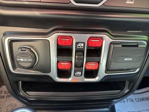 Used 2022 Jeep Wrangler Unlimited Sport AWD/4WD image 44