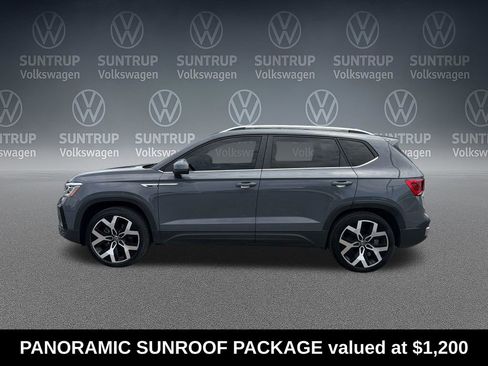 Used 2022 Volkswagen Taos SEL w/ Panoramic Sunroof Package AWD/4WD image 2