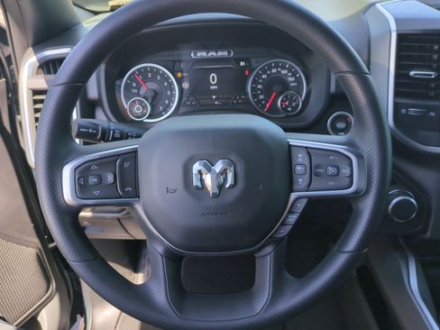 New 2026 RAM 1500 Express AWD/4WD image 9