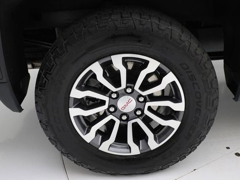 Used 2023 GMC Sierra 1500 AT4 w/ AT4 Premium Package image 13