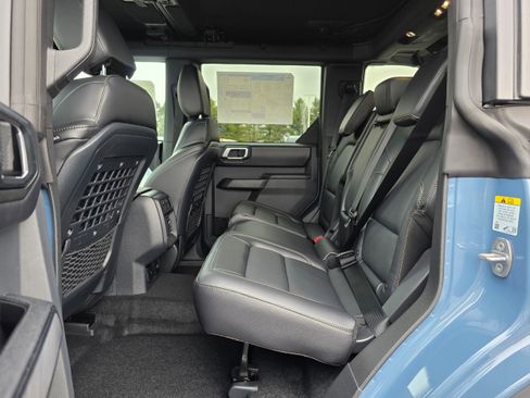 New 2025 Ford Bronco Badlands image 11
