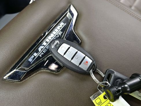 Used 2021 Nissan Titan Platinum Reserve w/ Moonroof Package image 13