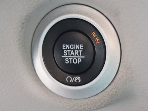 Used 2024 Chrysler Pacifica Limited FWD image 31