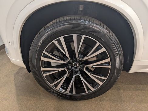Used 2024 Volvo XC90 T8 Plus w/ Protection Package image 10