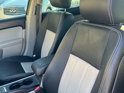 Used 2008 Mercury Milan Premier image 12