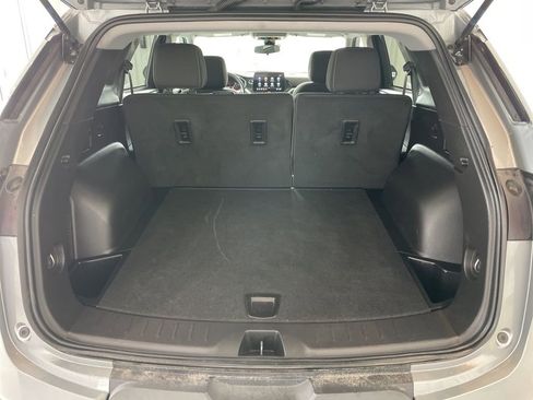 Used 2025 Chevrolet Blazer LT image 17