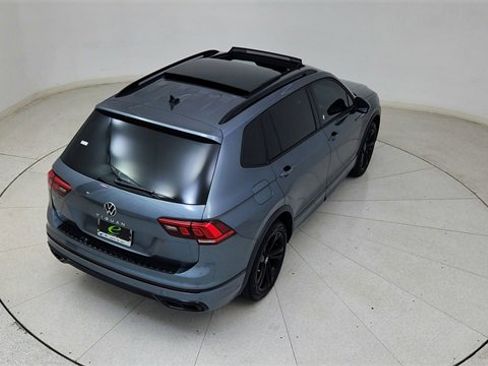 Used 2023 Volkswagen Tiguan SE R-Line image 82