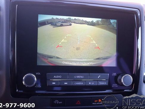 Used 2024 Nissan Frontier SV w/ SV Convenience Package image 24