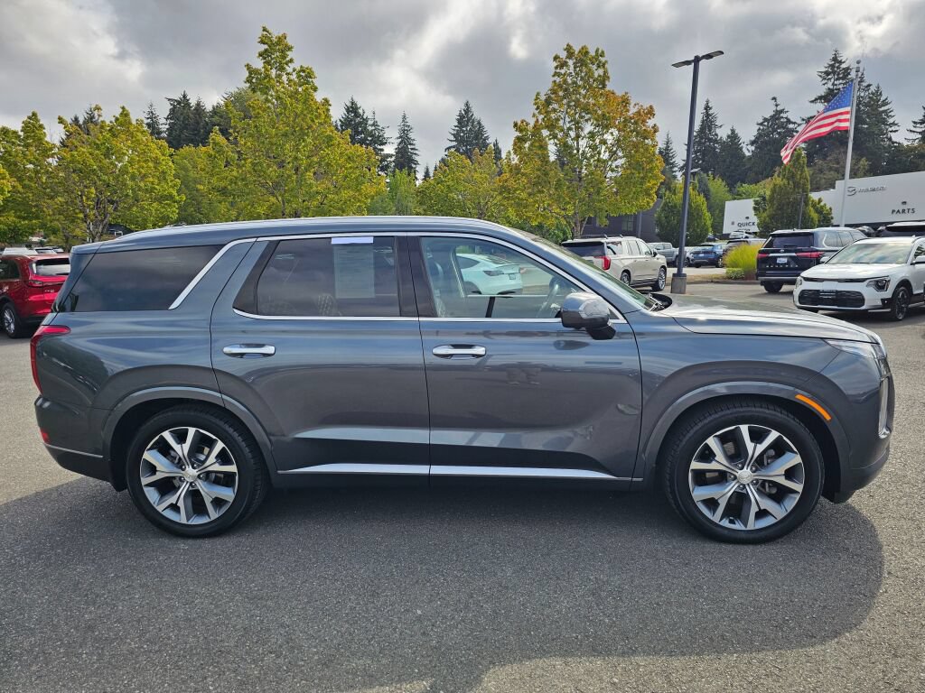 Used 2021 Hyundai Palisade Limited w/ Winter Package AWD/4WD image 4
