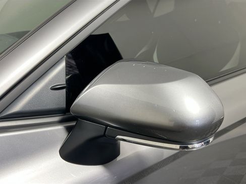 Used 2026 Toyota Camry SE FWD image 12