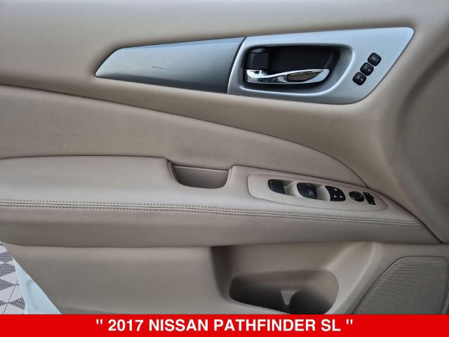 Used 2017 Nissan Pathfinder SL w/ SL Premium Package AWD/4WD image 11