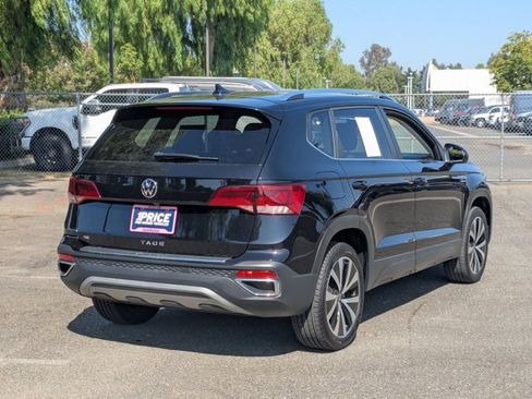 Used 2022 Volkswagen Taos SE FWD image 5