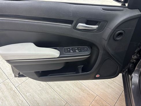 Used 2017 Chrysler 300 S RWD image 24