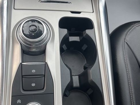 Used 2022 Ford Explorer Limited w/ Equipment Group 301A image 16