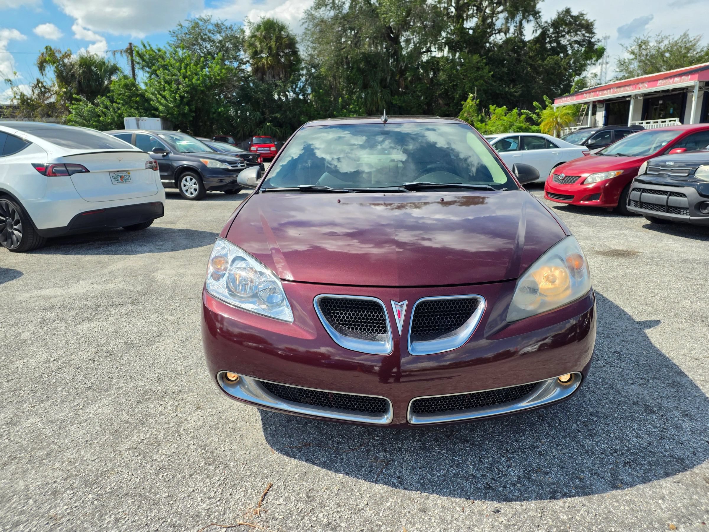 Used 2008 Pontiac G6 Sedan w/ Sport Package FWD image 2