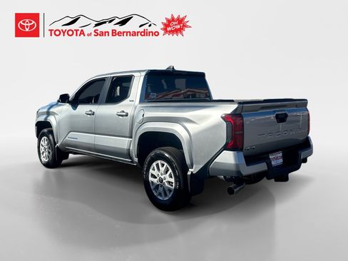 Certified 2026 Toyota Tacoma SR5 AWD/4WD image 3