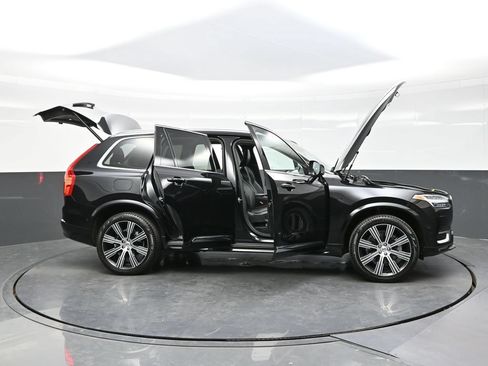 Used 2023 Volvo XC90 B6 Ultimate w/ Protection Package Premier AWD/4WD image 45