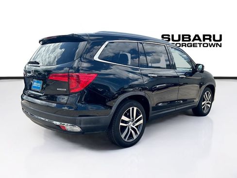 Used 2016 Honda Pilot Touring image 7