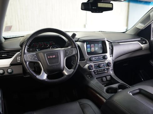 Used 2019 GMC Yukon XL SLT image 11