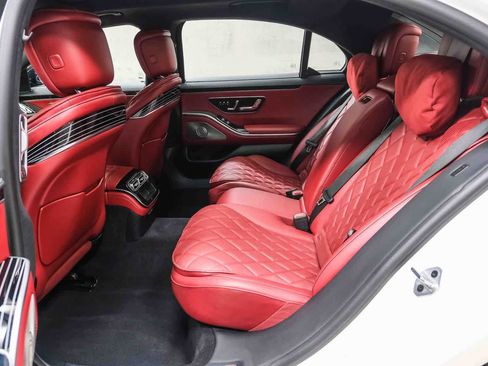 Certified 2023 Mercedes-Benz S 580e 4MATIC Sedan image 22