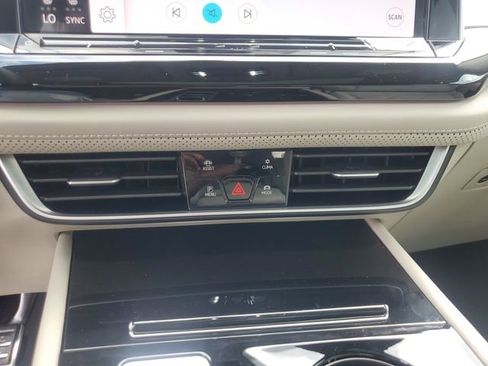 New 2026 Volkswagen Atlas SEL Premium R-Line image 22