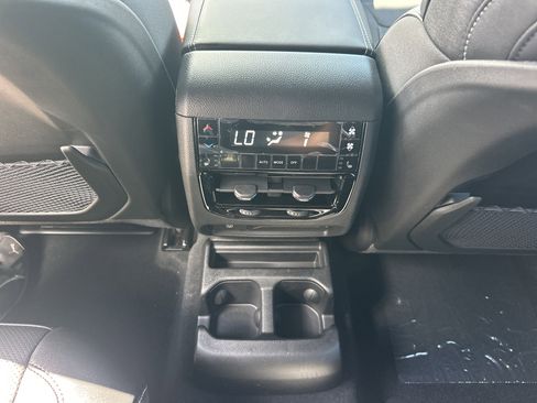 New 2026 Jeep Grand Cherokee L Limited AWD/4WD image 15