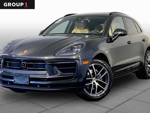 Used 2024 Porsche Macan AWD/4WD image 1