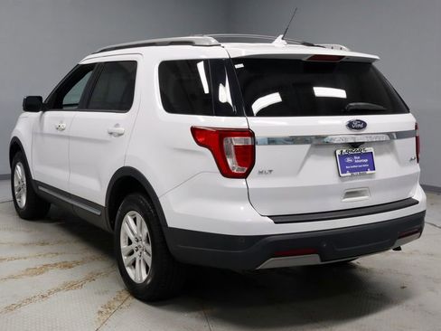 Certified 2019 Ford Explorer XLT w/ Equipment Group 202A AWD/4WD image 9