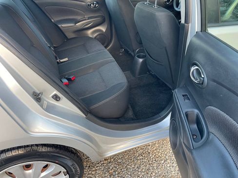 Used 2018 Nissan Versa SV FWD image 13