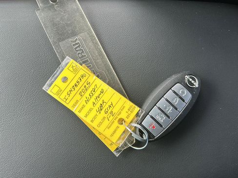 Used 2025 Nissan Altima 2.5 SR w/ SR Premium Package AWD/4WD image 39
