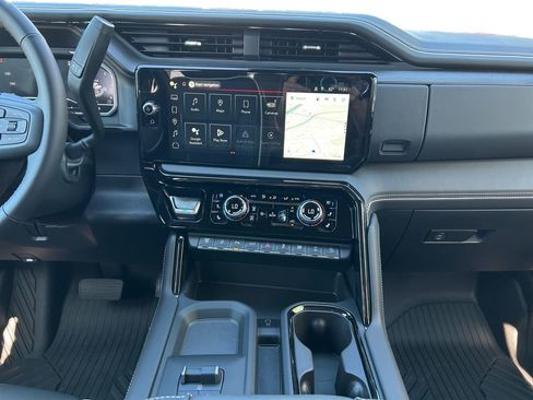 New 2025 GMC Sierra 2500 AT4X w/ AT4X AEV Edition image 12