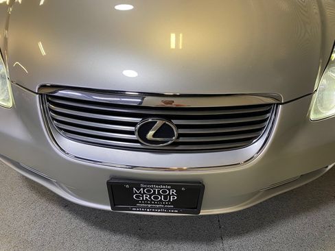 Used 2005 Lexus SC 430 Convertible RWD image 11
