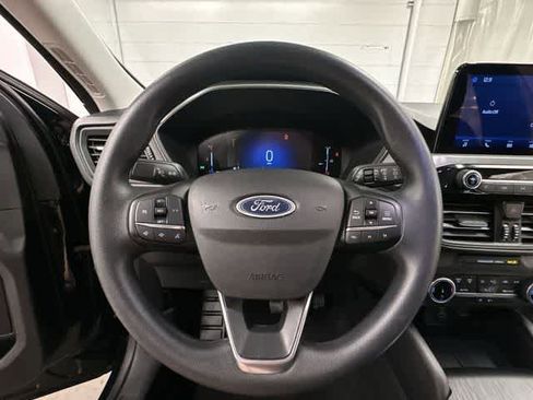 Used 2025 Ford Escape Active AWD/4WD image 5
