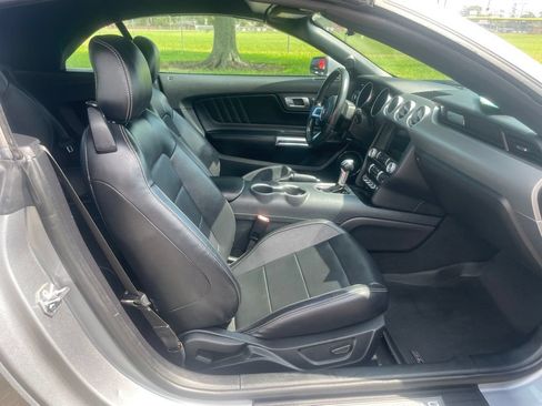 Used 2022 Ford Mustang Premium RWD image 16