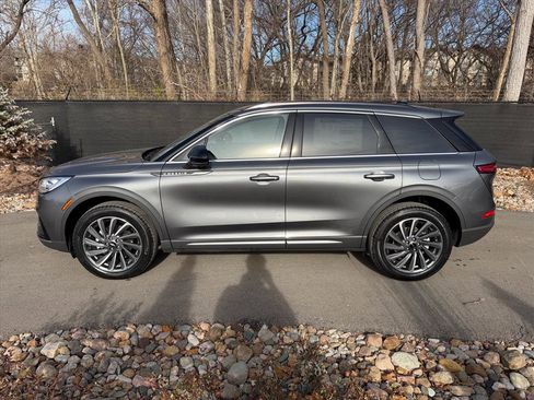 New 2026 Lincoln Corsair Reserve image 2