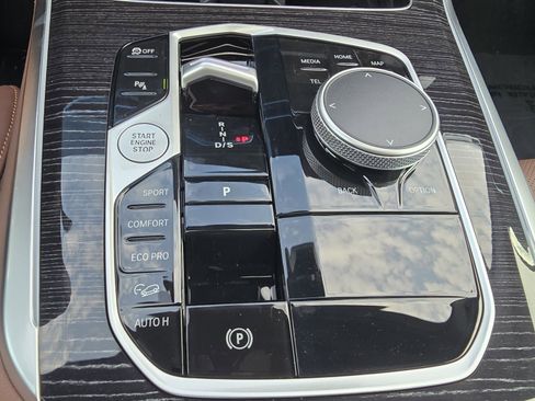 New 2026 BMW X5 xDrive40i w/ M Sport Package AWD/4WD image 20
