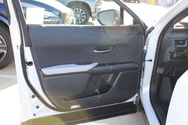 Certified 2025 Lexus UX 300h FWD image 11