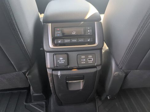 Used 2025 Subaru Ascent Bronze Edition w/ Popular Package #2 image 63