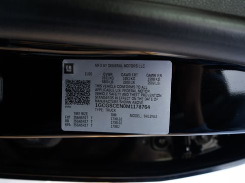 Used 2021 Chevrolet Colorado LT w/ LT Convenience Package image 43