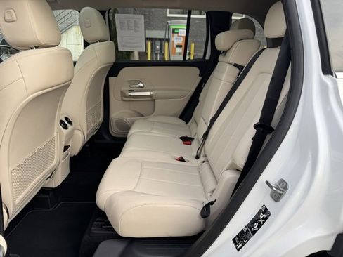 Certified 2023 Mercedes-Benz GLB 250 4MATIC image 13