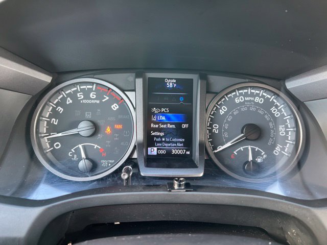 Used 2023 Toyota Tacoma TRD Sport w/ Technology Package AWD/4WD image 13