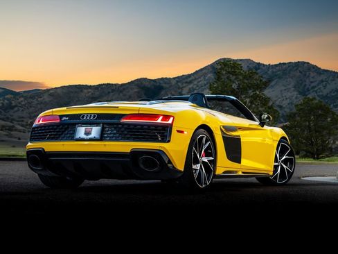Used 2023 Audi R8 V10 performance RWD image 7