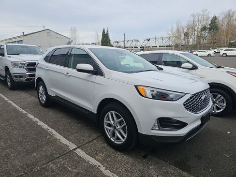 Used 2023 Ford Edge ST-Line image 6