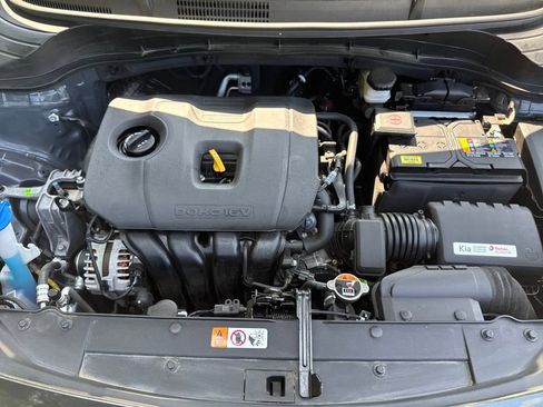 Used 2022 Kia Soul LX w/ Technology Package image 28