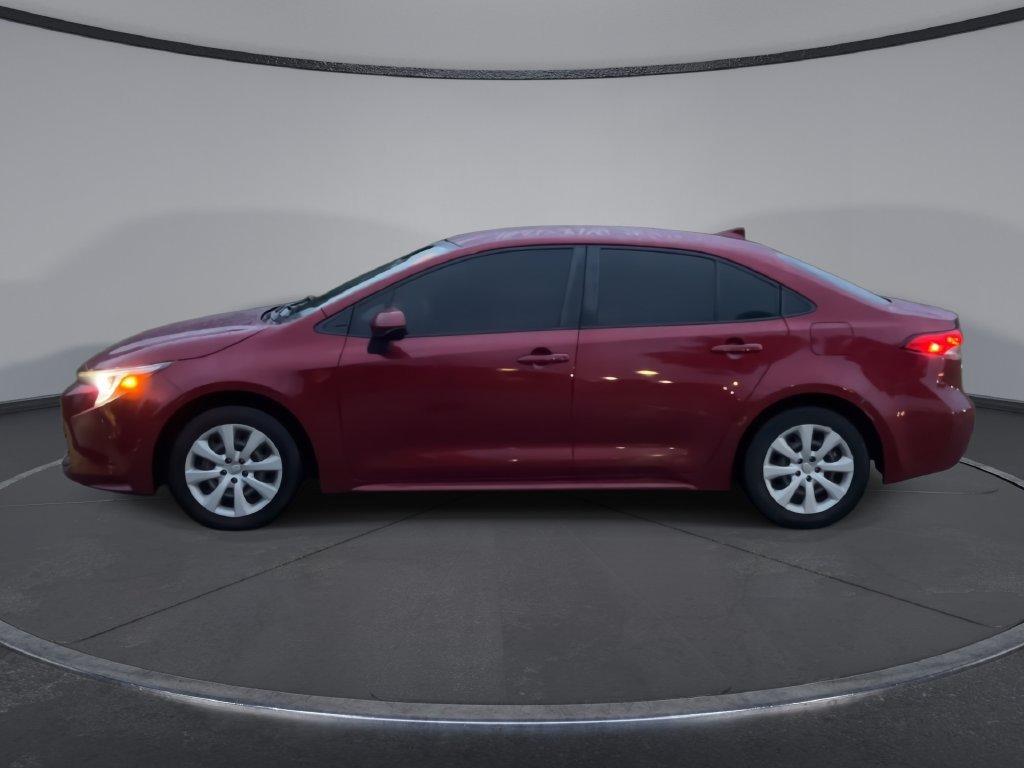 Used 2023 Toyota Corolla LE FWD image 5